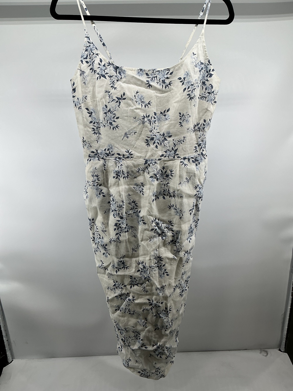 100% European Linen Scoop Neck Midi Dress